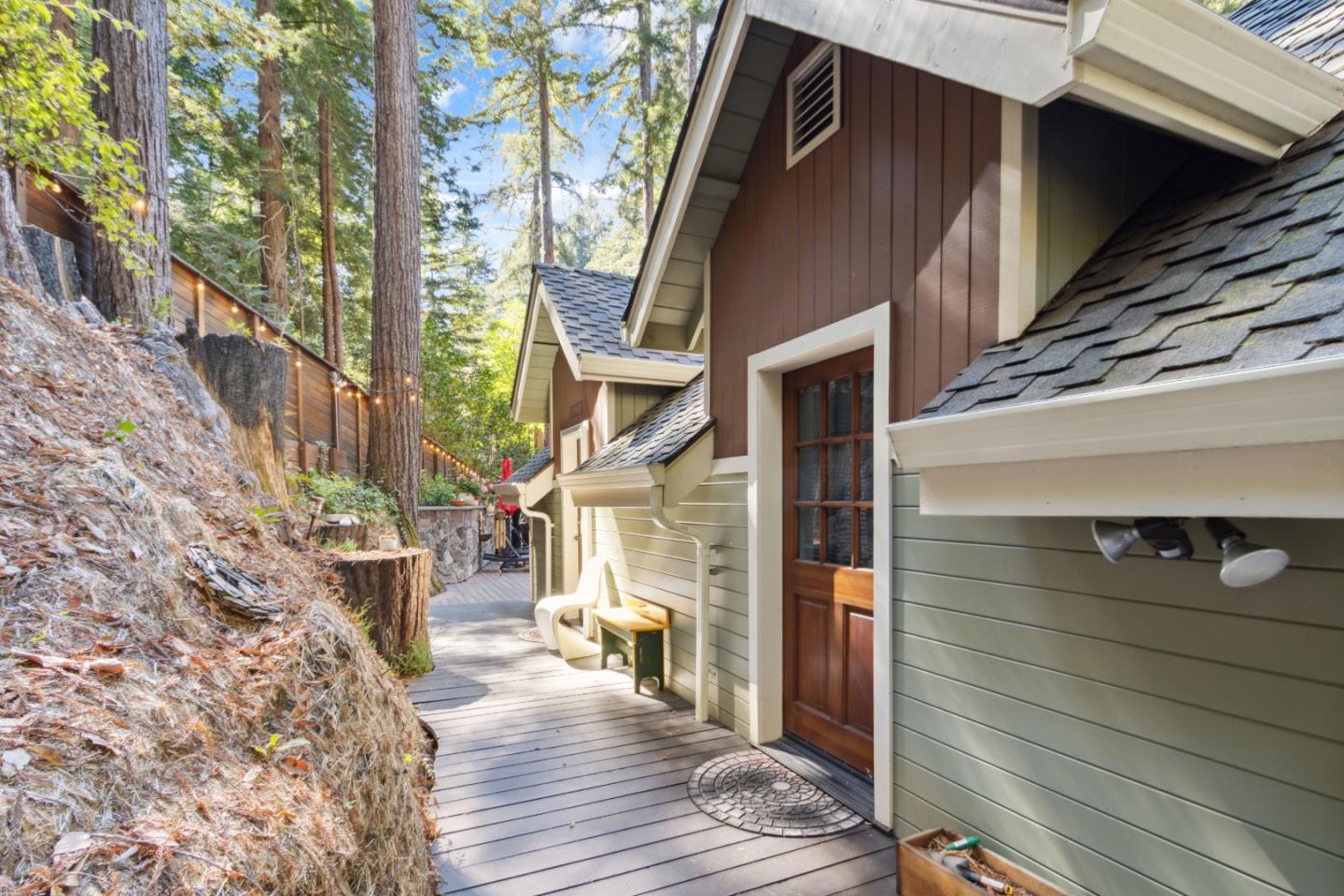 Detail Gallery Image 29 of 61 For 10380 Love Creek Rd, Ben Lomond,  CA 95005 - 4 Beds | 3/1 Baths