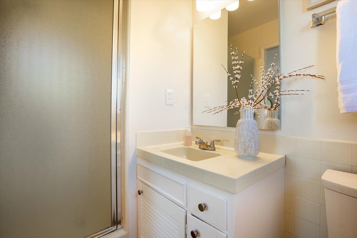 Detail Gallery Image 26 of 41 For 1692 Stevens Pl, Los Altos,  CA 94024 - – Beds | – Baths