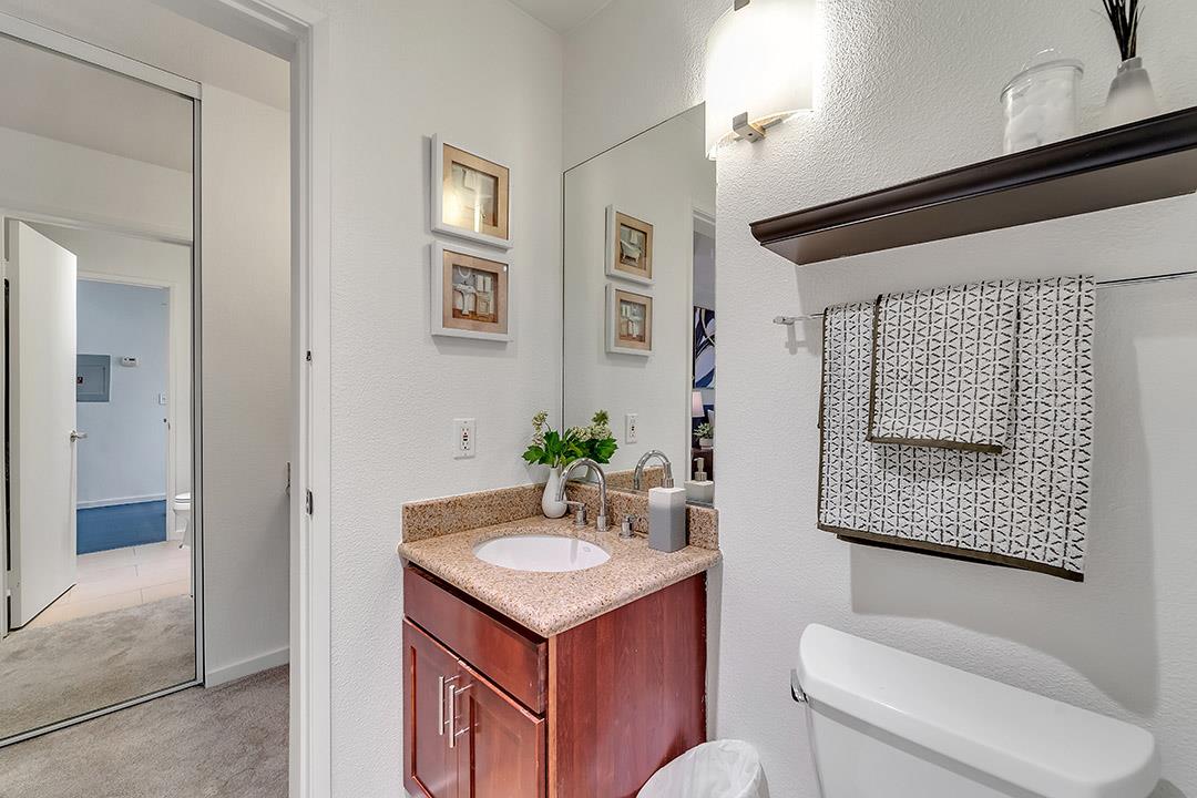 Detail Gallery Image 11 of 27 For 945 Fletcher Ln #A332,  Hayward,  CA 94544 - 2 Beds | 1 Baths