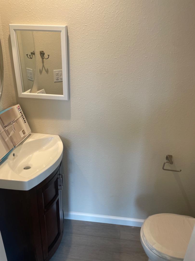 Detail Gallery Image 10 of 22 For 3569 Agate Dr #7,  Santa Clara,  CA 95051 - 2 Beds | 1/1 Baths
