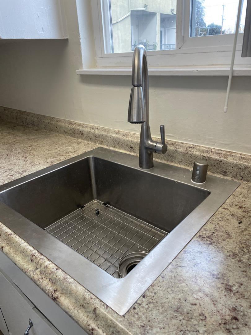 Detail Gallery Image 7 of 22 For 3569 Agate Dr #7,  Santa Clara,  CA 95051 - 2 Beds | 1/1 Baths