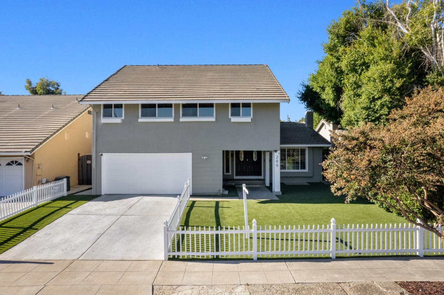 Detail Gallery Image 1 of 66 For 209 Pinot Ct, San Jose,  CA 95119 - 5 Beds | 3/1 Baths