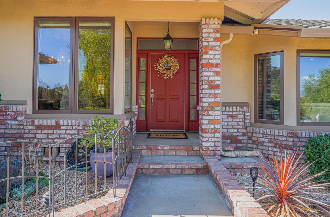 Detail Gallery Image 5 of 51 For 22544 Oak Canyon Rd, Salinas,  CA 93908 - 3 Beds | 2 Baths