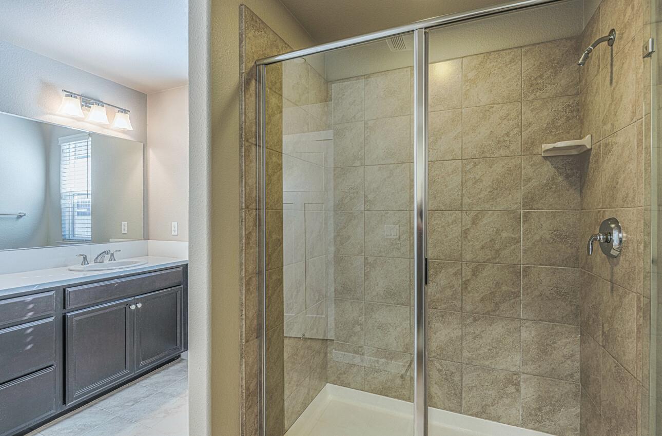 Detail Gallery Image 12 of 26 For 16526 Alexander Ln, East Garrison,  CA 93933 - 3 Beds | 2/1 Baths