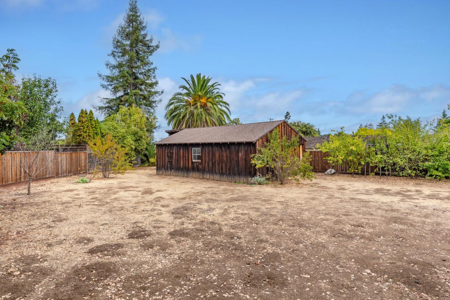 Detail Gallery Image 28 of 30 For 279 Covington Rd, Los Altos,  CA 94024 - 4 Beds | 3 Baths