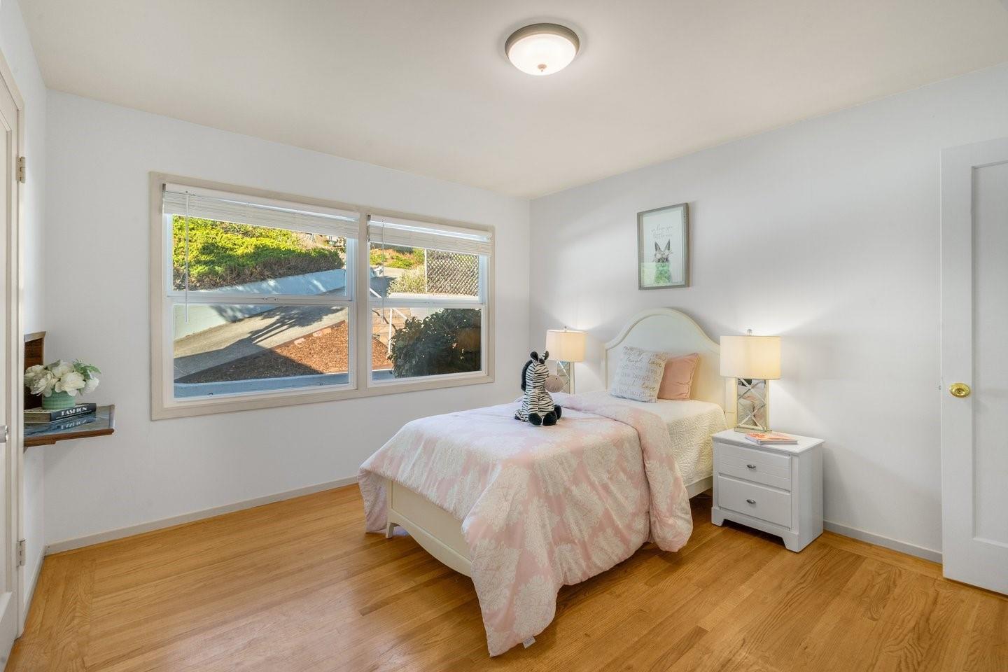 Detail Gallery Image 21 of 41 For 225 Clifton Ave, San Carlos,  CA 94070 - 4 Beds | 2 Baths