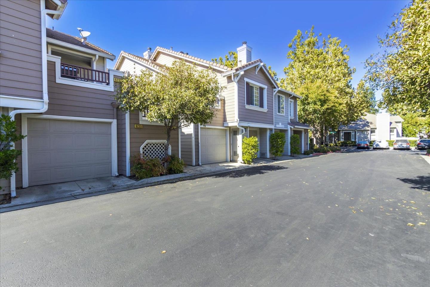 Detail Gallery Image 26 of 43 For 6233 Tibouchina Ln, San Jose,  CA 95119 - 3 Beds | 2/1 Baths