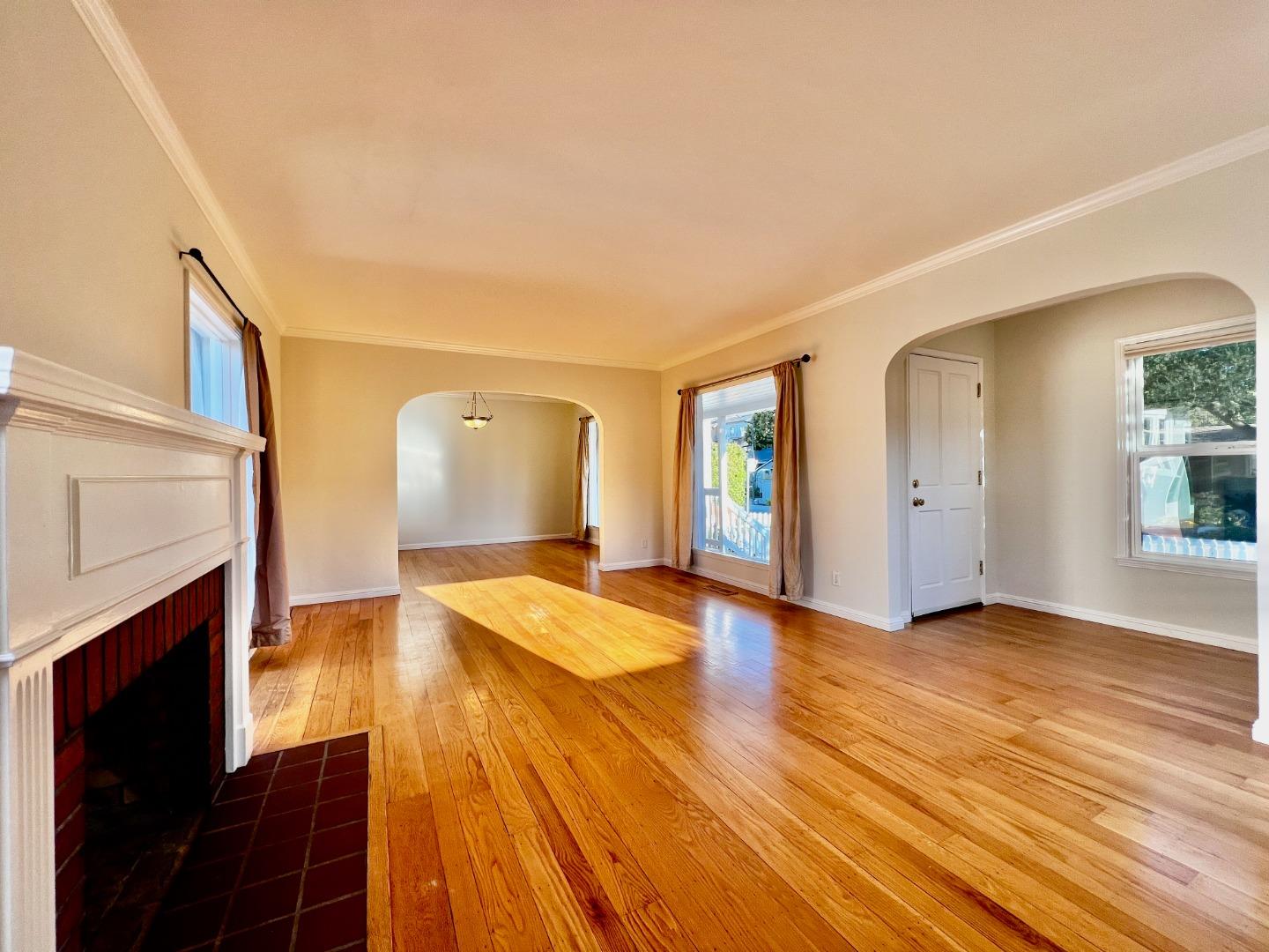 Detail Gallery Image 12 of 30 For 536 E Capistrano Way, San Mateo,  CA 94402 - 2 Beds | 1/1 Baths