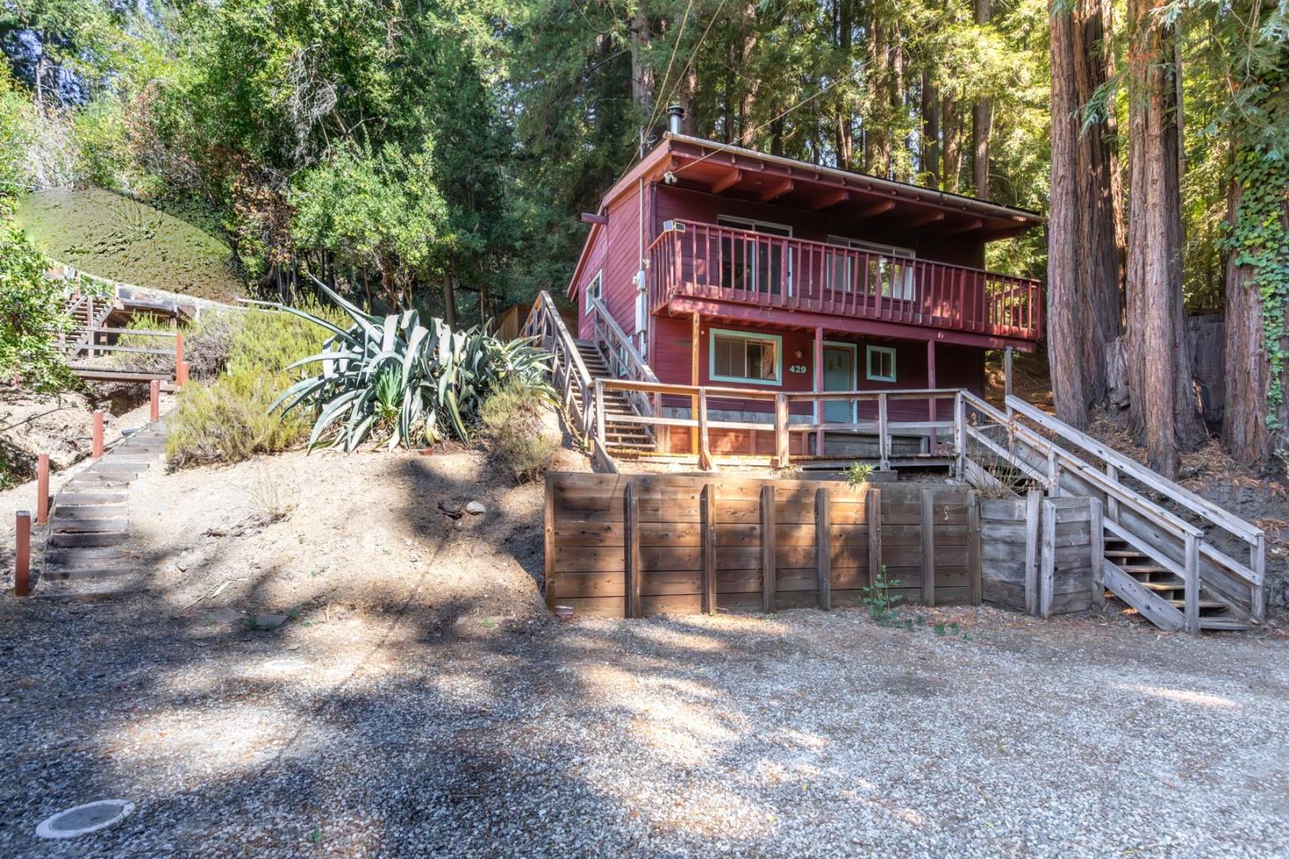 Detail Gallery Image 2 of 32 For 429 Fairview Ave, Boulder Creek,  CA 95006 - 2 Beds | 2 Baths