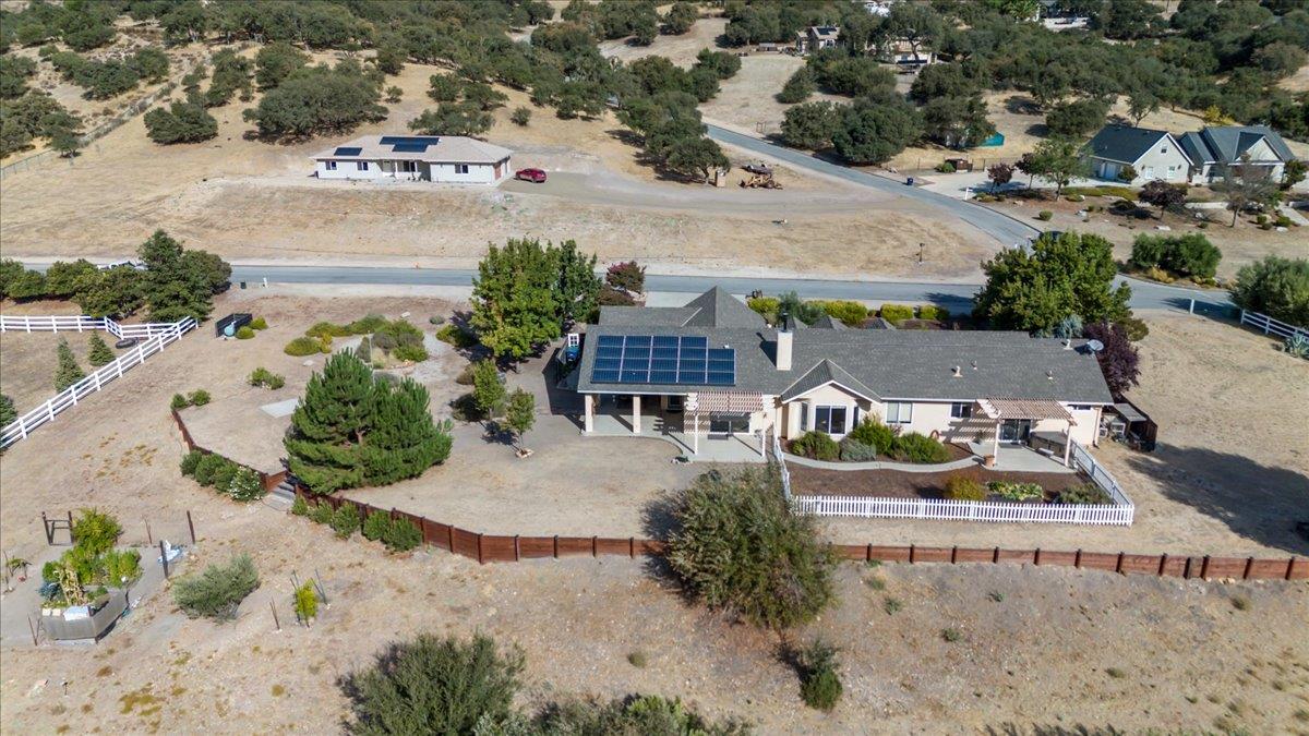 45126 Palomino Rd