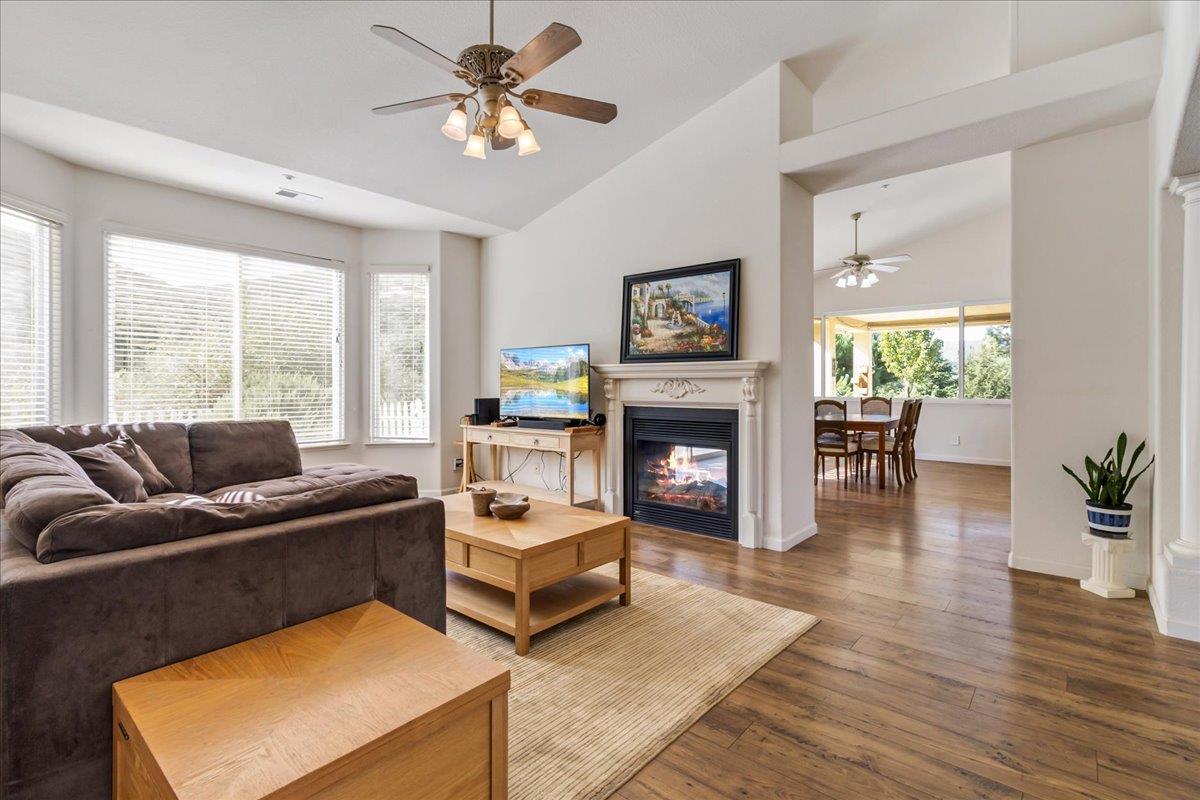 45126 Palomino Rd