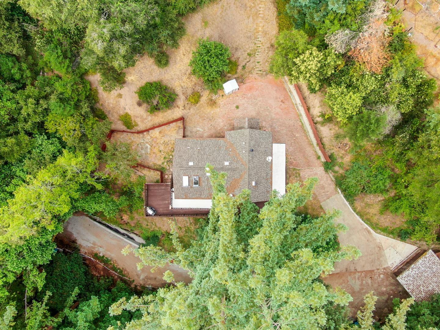 Detail Gallery Image 7 of 91 For 975 Logan Creek Rd, Boulder Creek,  CA 95006 - 4 Beds | 3 Baths