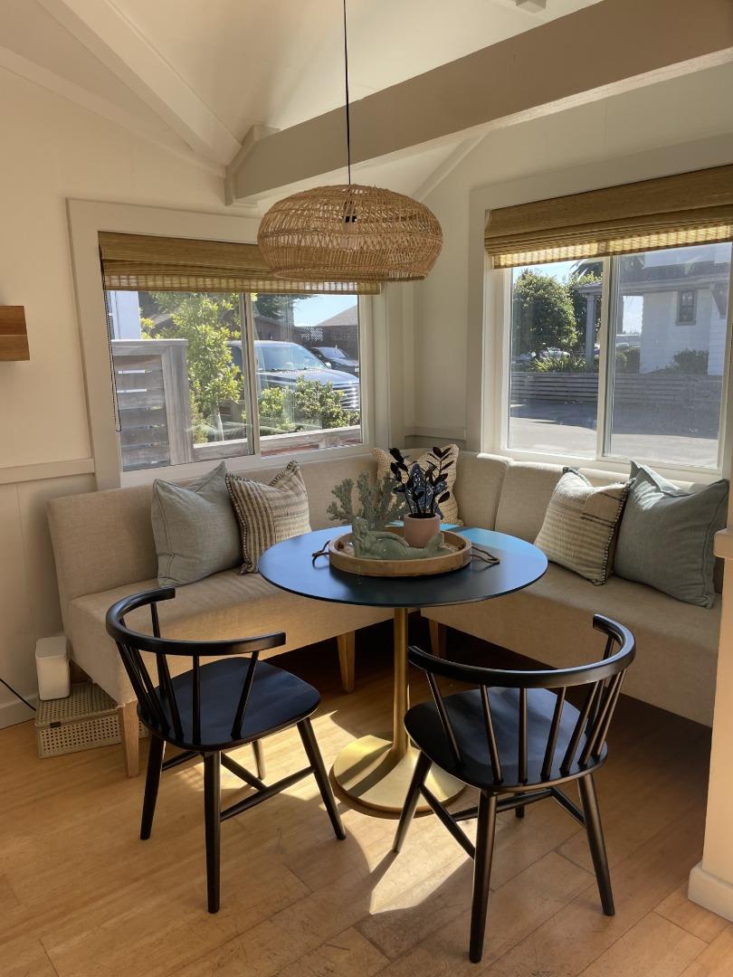 Detail Gallery Image 9 of 22 For 3427 Saint Deyns St, Santa Cruz,  CA 95062 - 2 Beds | 1/1 Baths