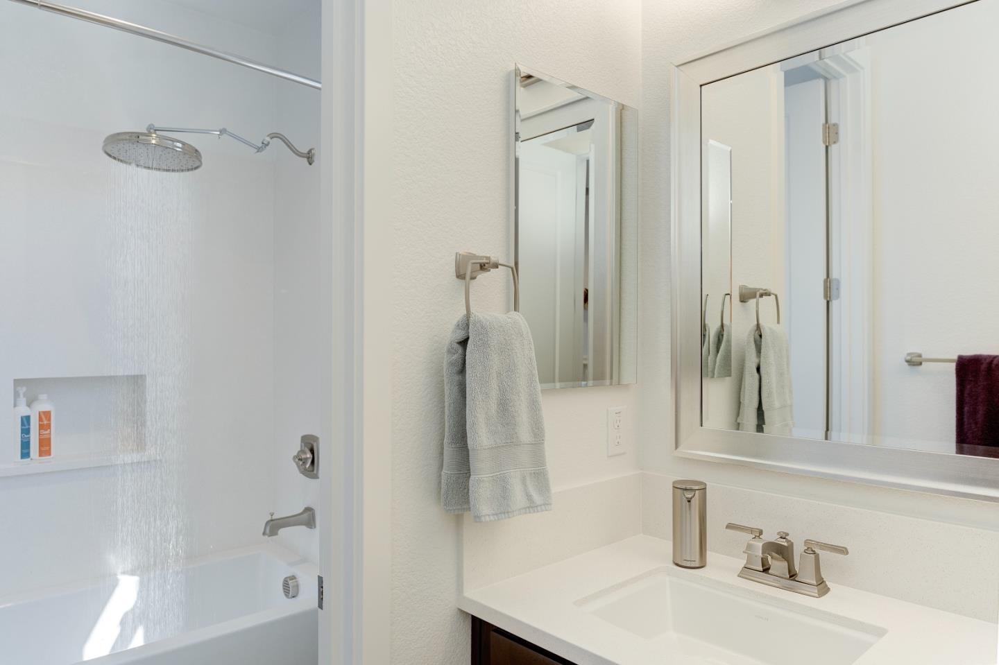 Detail Gallery Image 24 of 31 For 286 Beacon Dr, Marina,  CA 93933 - 3 Beds | 2/1 Baths