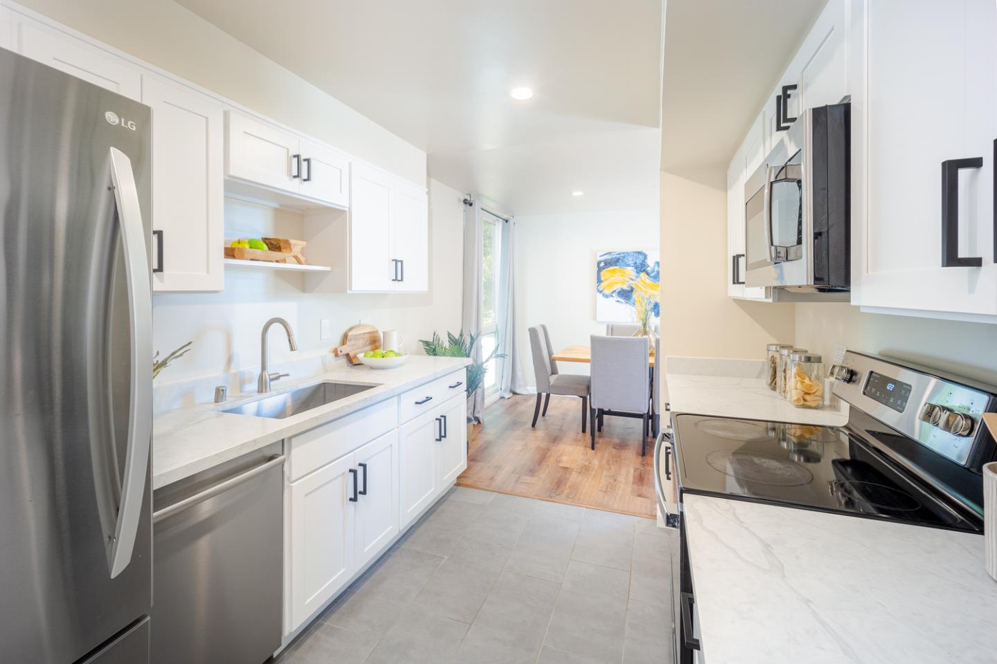 Detail Gallery Image 8 of 19 For 615 Port Dr #107,  San Mateo,  CA 94404 - 3 Beds | 2 Baths