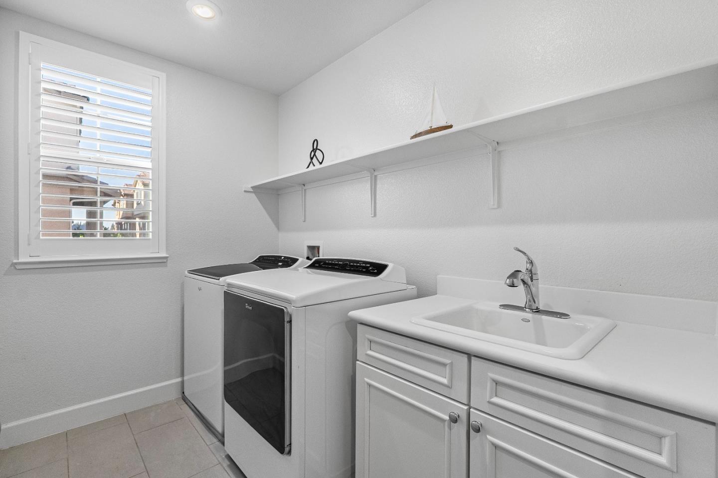 Detail Gallery Image 8 of 24 For 57 Austin Ave, Hayward,  CA 94544 - 4 Beds | 3/1 Baths