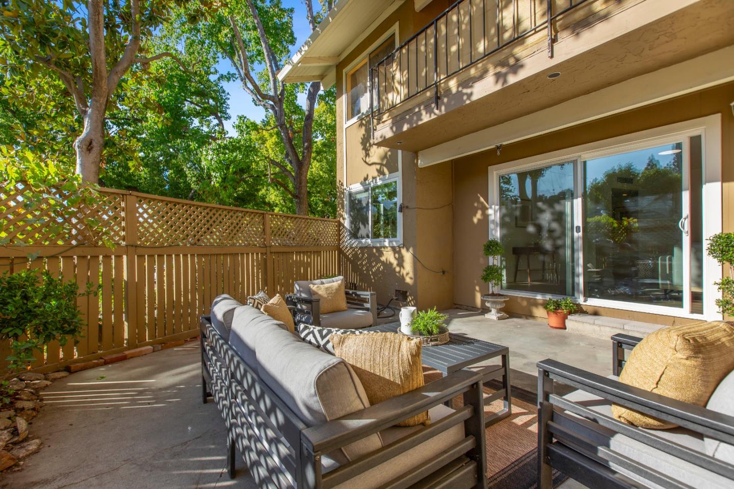 Detail Gallery Image 14 of 27 For 420 Alberto Way #4,  Los Gatos,  CA 95032 - 1 Beds | 1 Baths