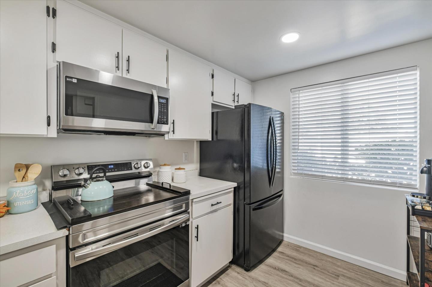 25055 Oakridge Ct, Hayward, CA 94541 photo 10