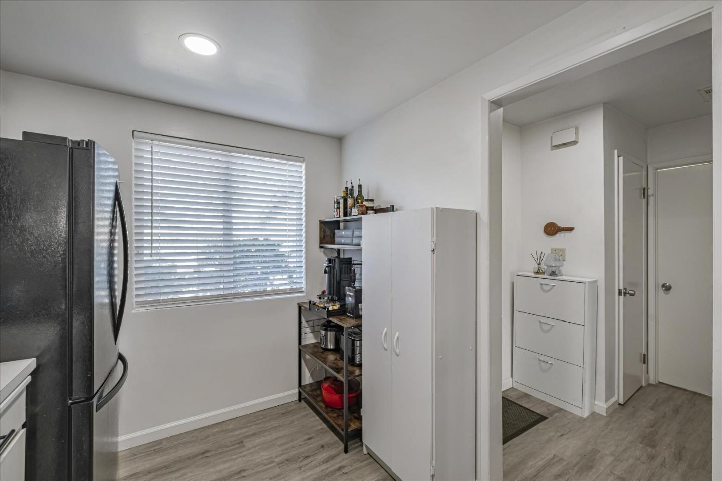 25055 Oakridge Ct, Hayward, CA 94541 photo 9