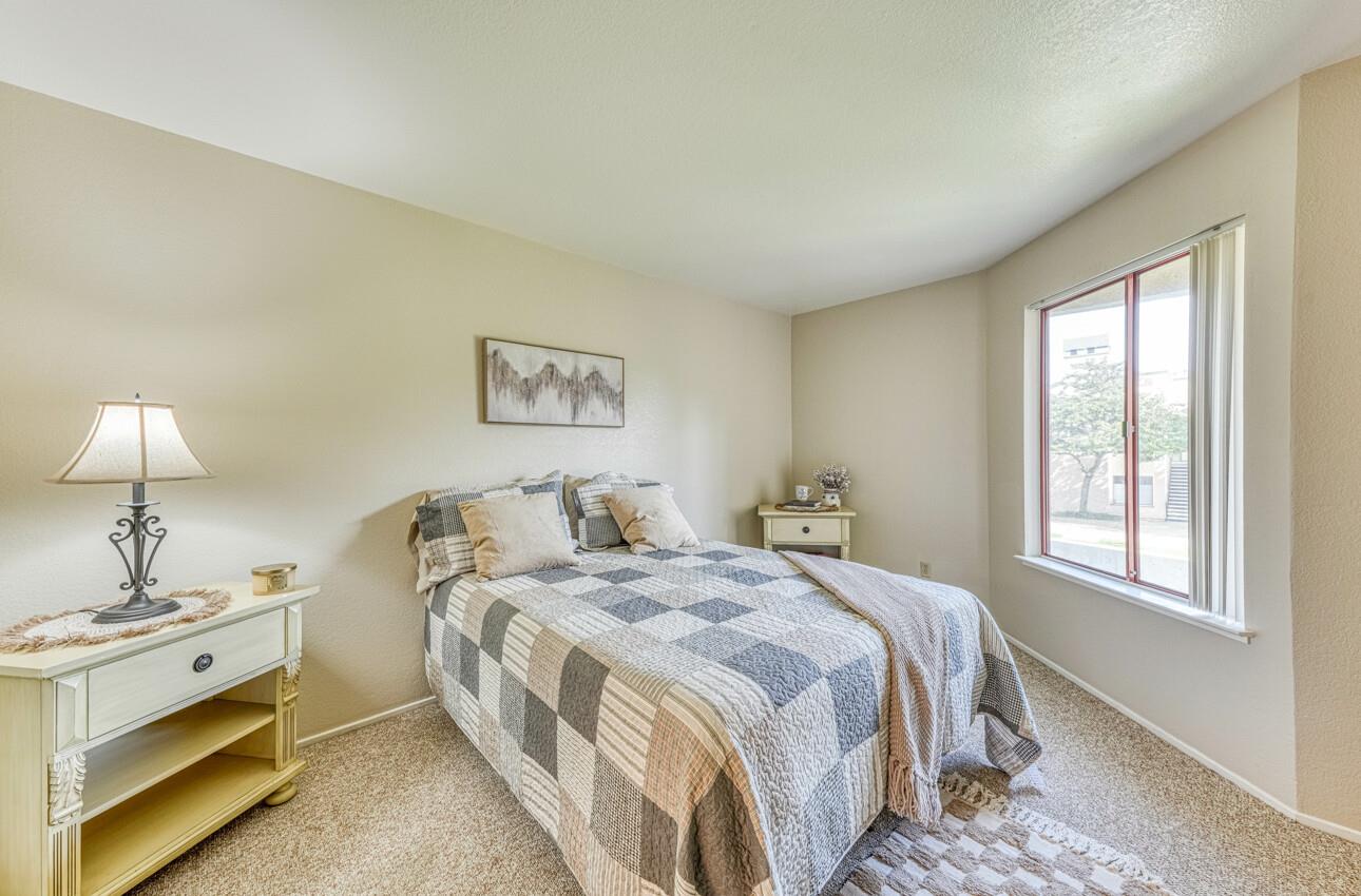 Detail Gallery Image 15 of 32 For 2400 N Main St #G,  Salinas,  CA 93906 - 1 Beds | 1 Baths