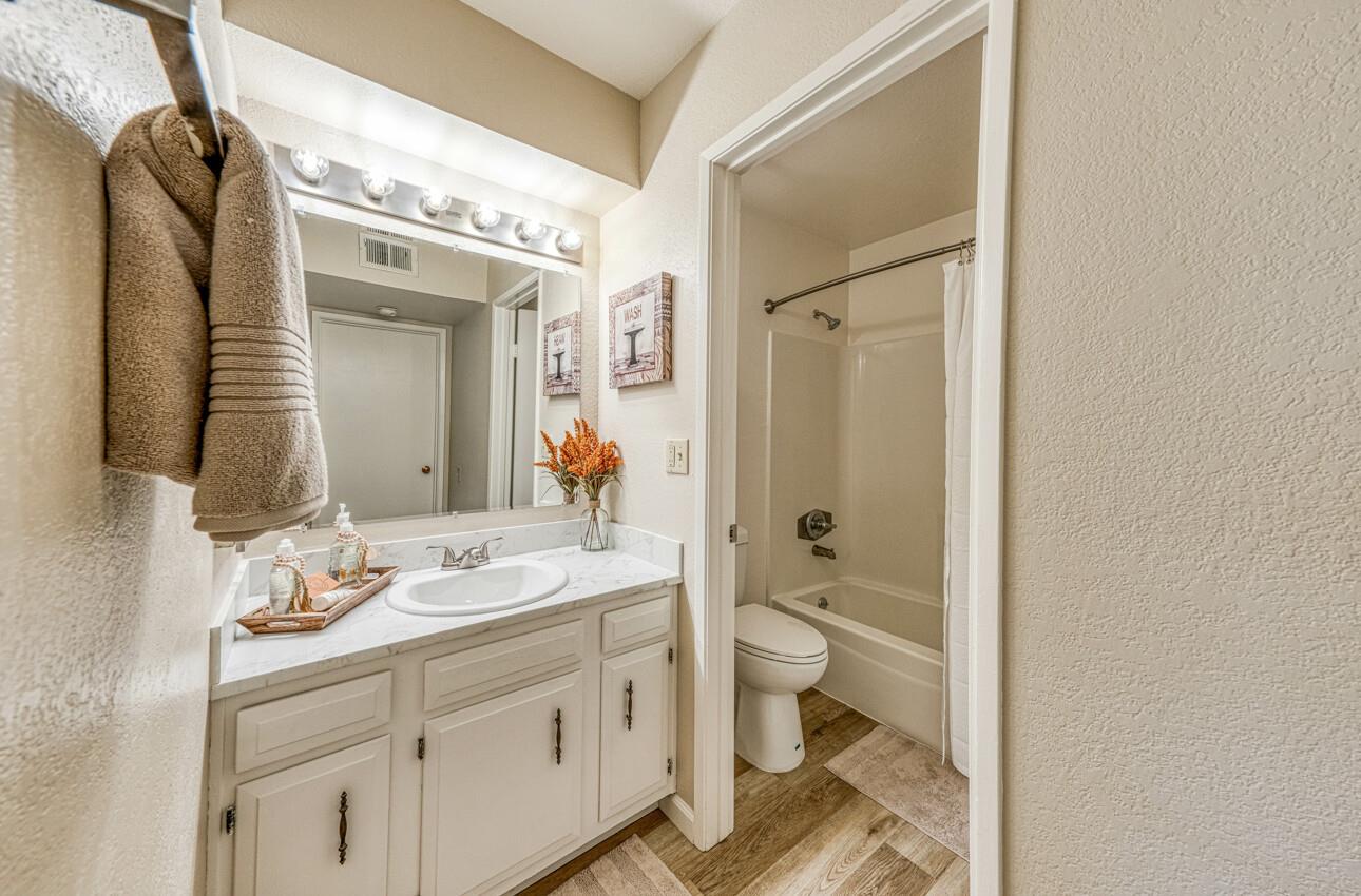 Detail Gallery Image 20 of 32 For 2400 N Main St #G,  Salinas,  CA 93906 - 1 Beds | 1 Baths