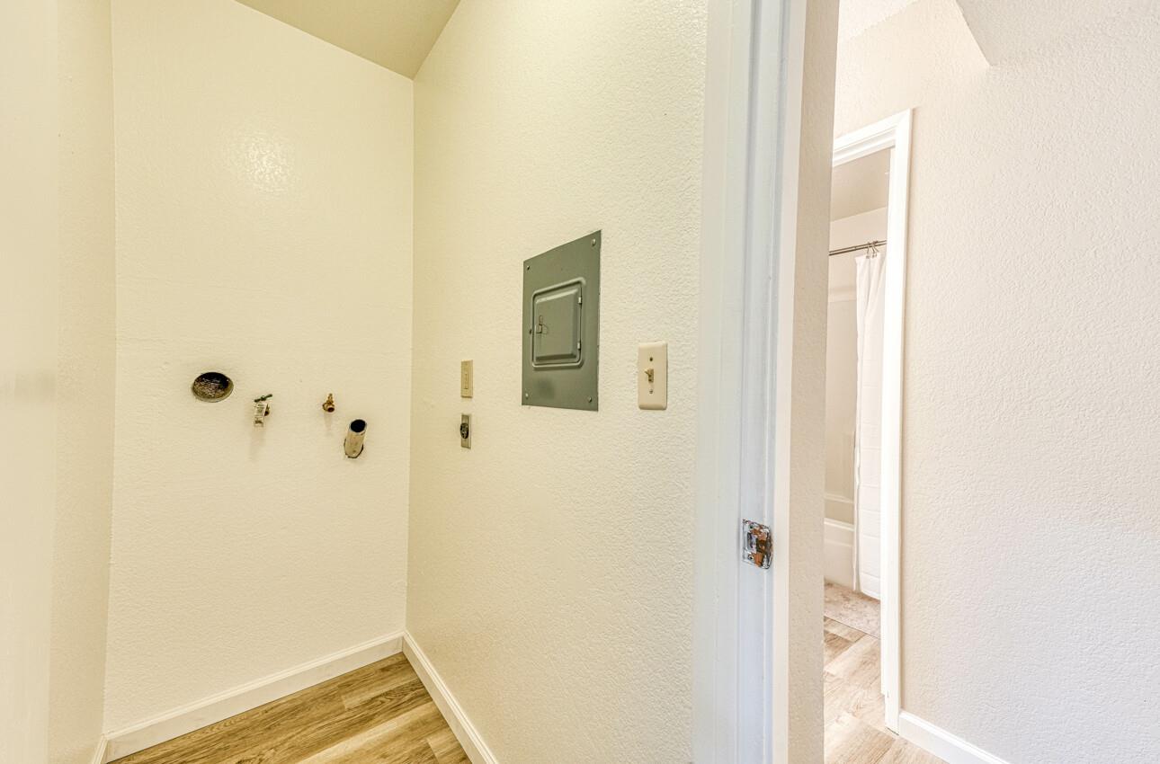 Detail Gallery Image 22 of 32 For 2400 N Main St #G,  Salinas,  CA 93906 - 1 Beds | 1 Baths