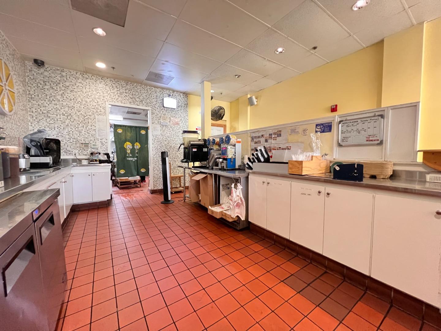 Detail Gallery Image 15 of 17 For 2106 Shattuck Ave, Berkeley,  CA 94704 - – Beds | – Baths