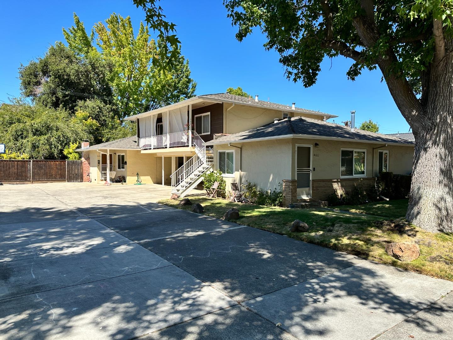 Detail Gallery Image 1 of 24 For 462 Waverley St, Menlo Park,  CA 94025 - – Beds | – Baths