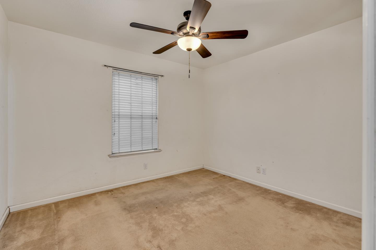 702 Harlequin Ct, Los Banos, CA 93635 photo 21