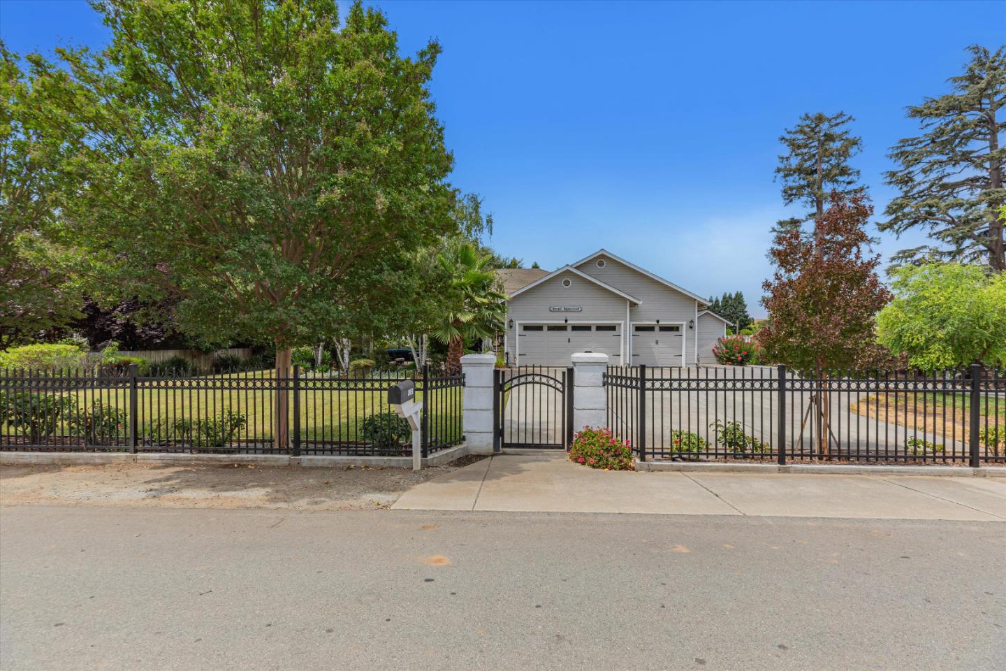 Detail Gallery Image 1 of 63 For 10651 4th St, Gilroy,  CA 95020 - 4 Beds | 2 Baths