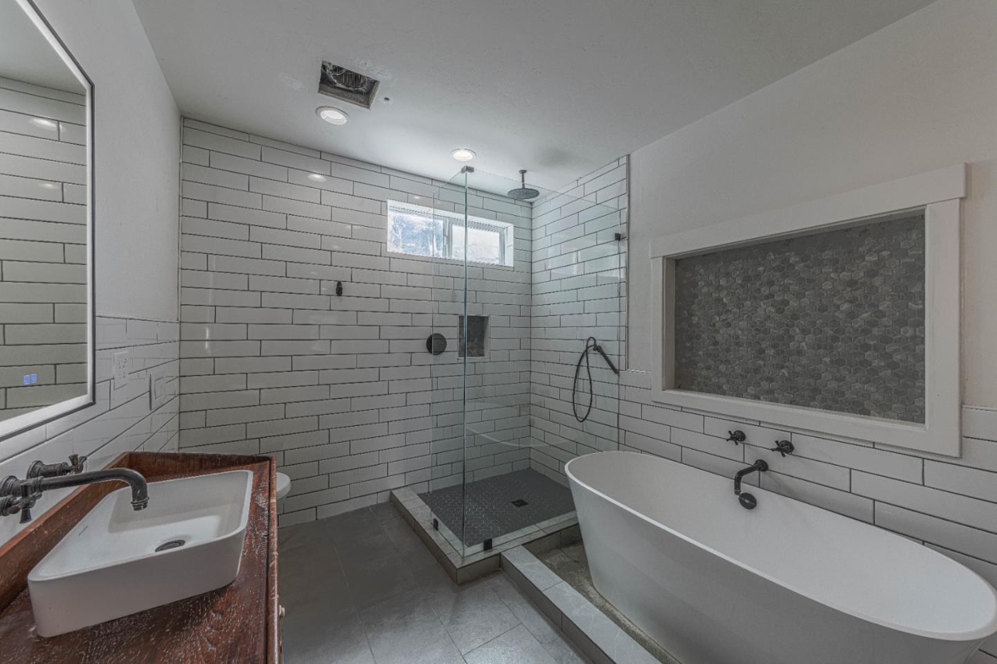 735 Echo Valley Rd a, Salinas, CA 93907 2 Beds 2 Baths (Active