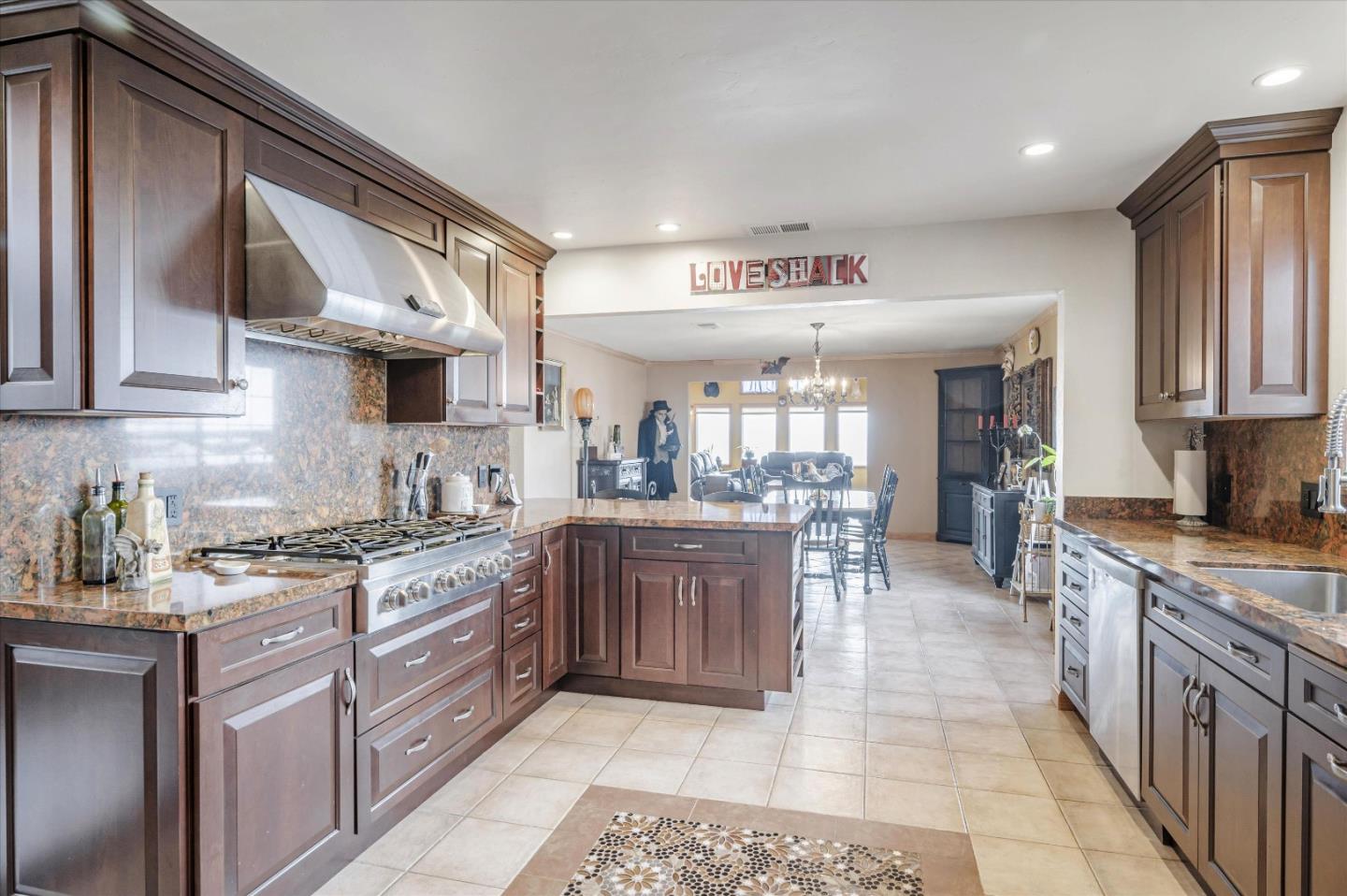 Detail Gallery Image 16 of 44 For 1435 Crespi Dr, Pacifica,  CA 94044 - 3 Beds | 2 Baths