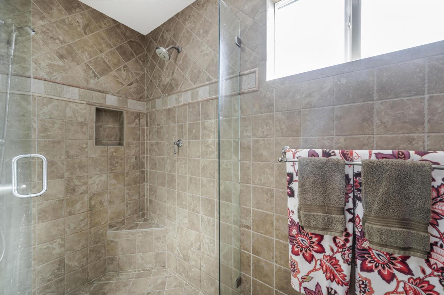 Detail Gallery Image 35 of 44 For 1435 Crespi Dr, Pacifica,  CA 94044 - 3 Beds | 2 Baths