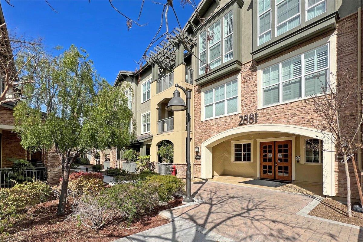 WILLOW GLEN Condos Condos For Sale