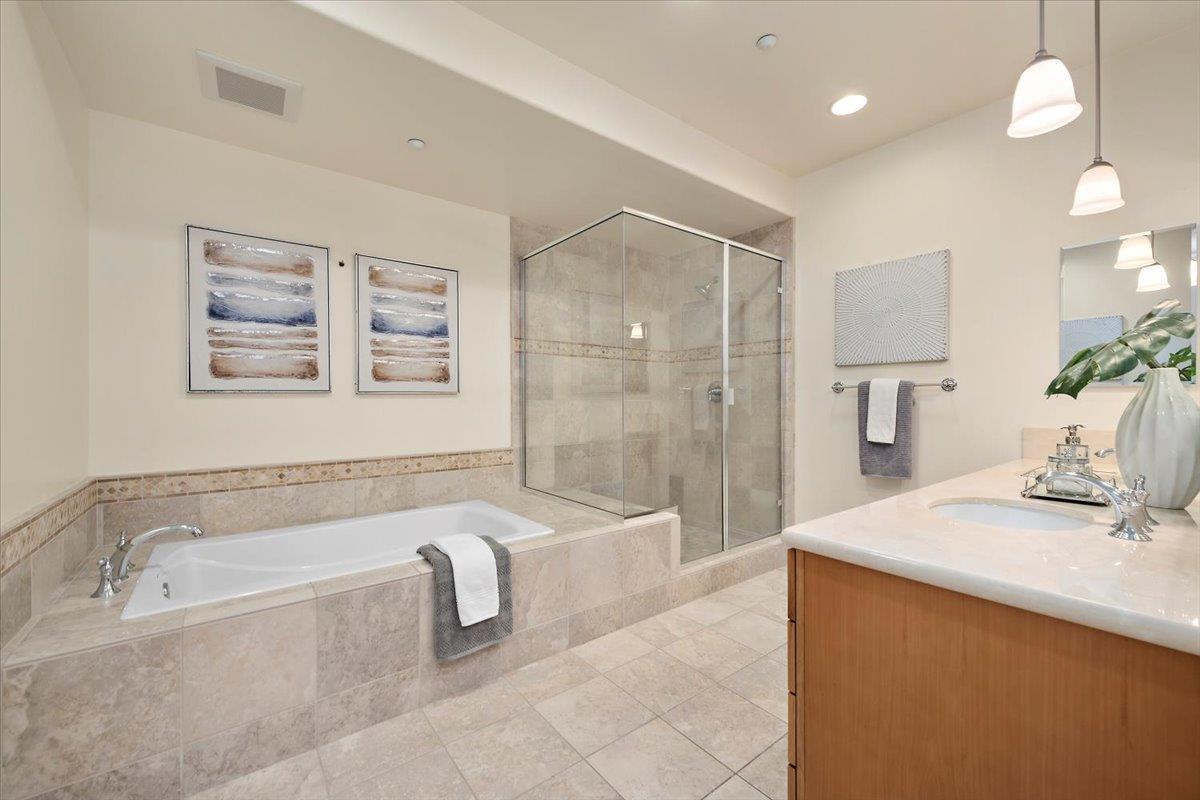 Detail Gallery Image 17 of 45 For 2881 Meridian Ave #246,  San Jose,  CA 95124 - 3 Beds | 3 Baths