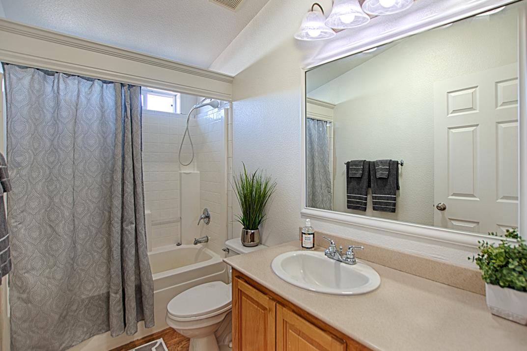 Detail Gallery Image 11 of 26 For 444 Whispering Pines Dr #93,  Scotts Valley,  CA 95066 - 3 Beds | 2 Baths