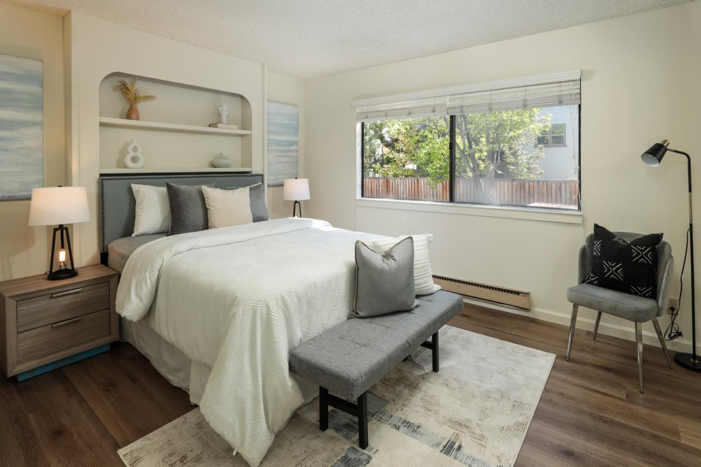 Detail Gallery Image 6 of 11 For 940 Kiely Blvd #I,  Santa Clara,  CA 95051 - 2 Beds | 1 Baths