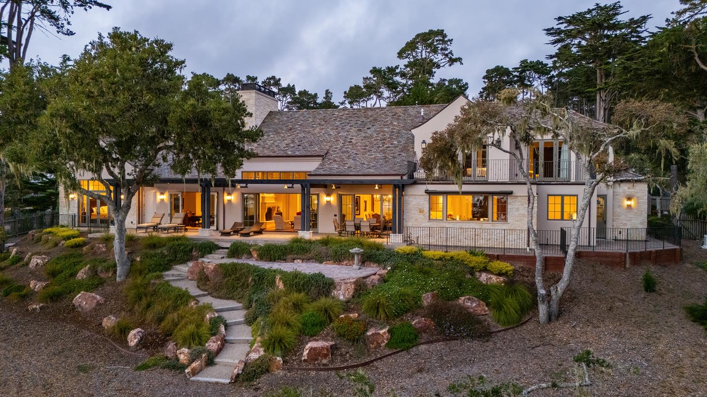 Detail Gallery Image 2 of 42 For 1540 Viscaino Rd, Pebble Beach,  CA 93953 - 3 Beds | 3/1 Baths