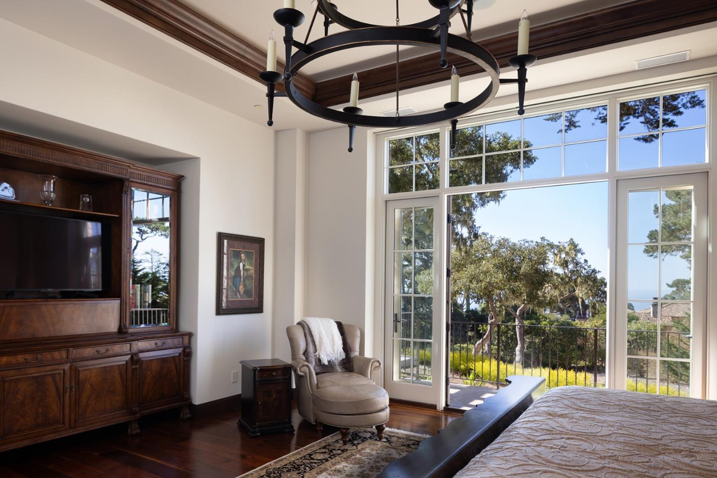 Detail Gallery Image 23 of 42 For 1540 Viscaino Rd, Pebble Beach,  CA 93953 - 3 Beds | 3/1 Baths