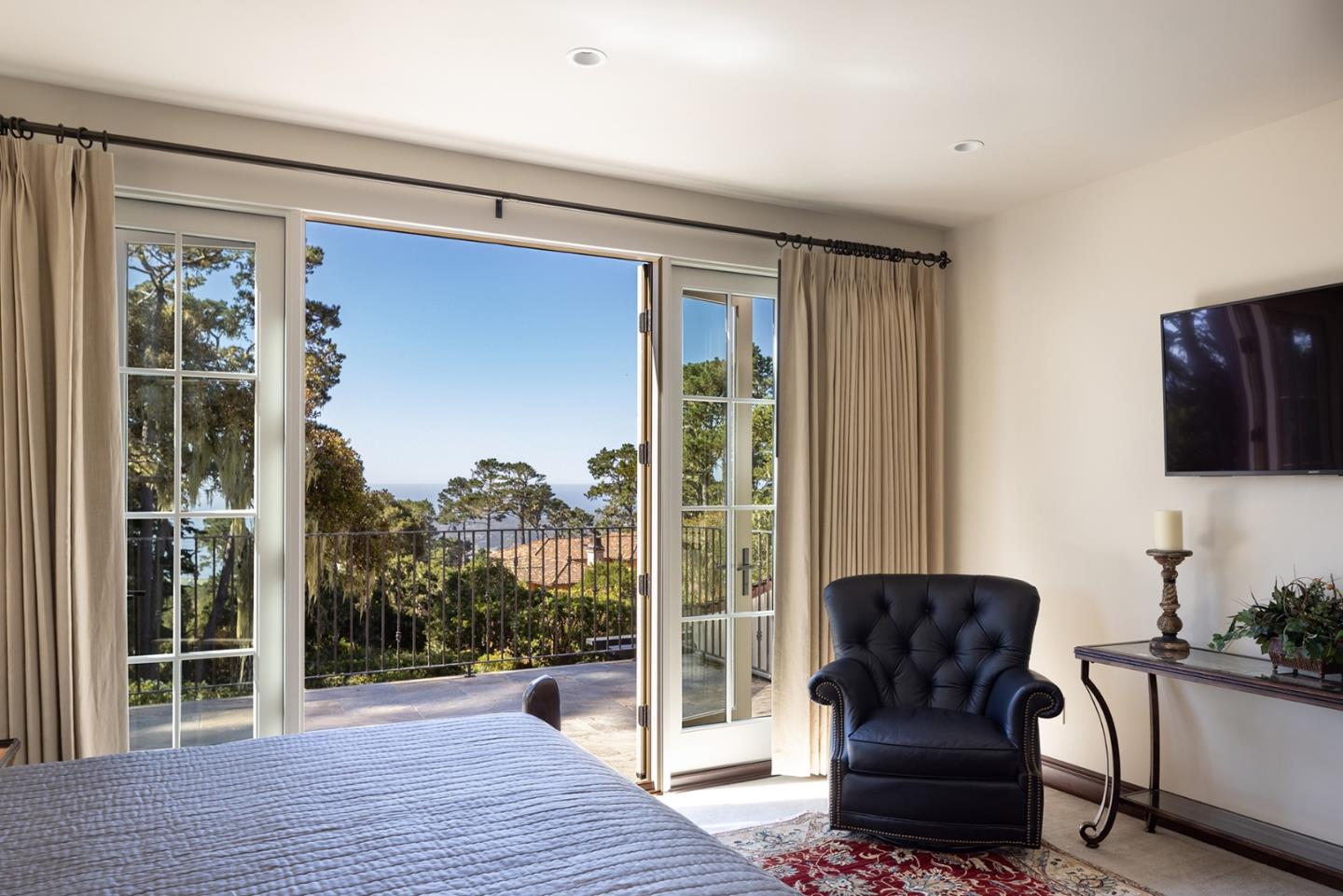Detail Gallery Image 33 of 42 For 1540 Viscaino Rd, Pebble Beach,  CA 93953 - 3 Beds | 3/1 Baths