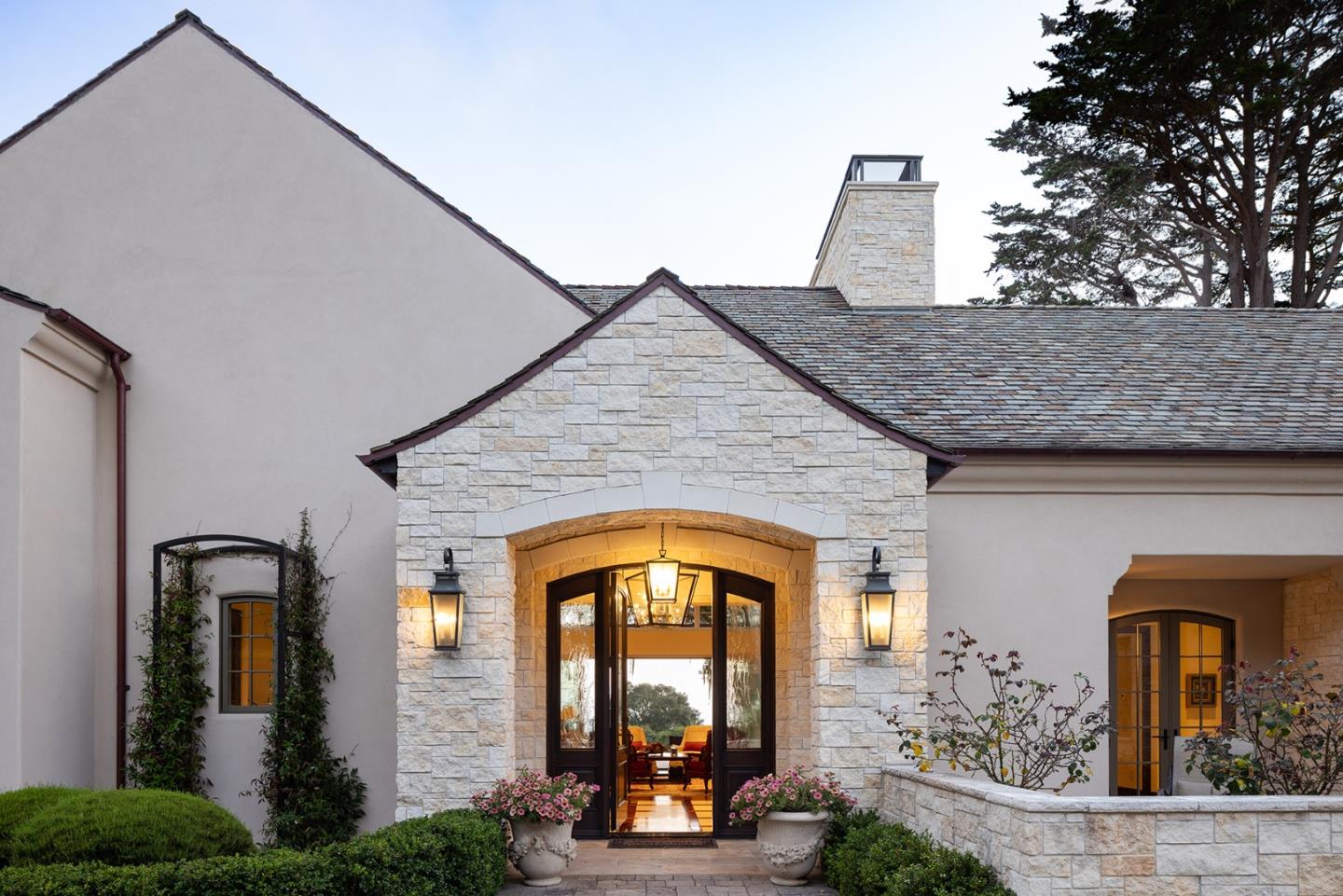 Detail Gallery Image 5 of 42 For 1540 Viscaino Rd, Pebble Beach,  CA 93953 - 3 Beds | 3/1 Baths