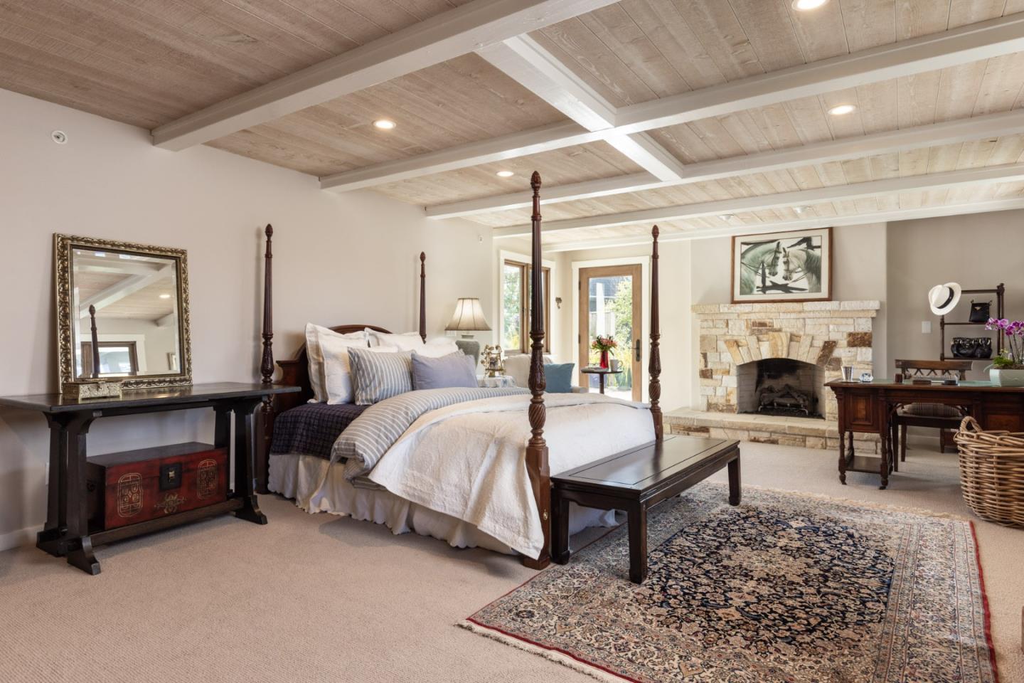 Detail Gallery Image 13 of 21 For 24308 San Juan Rd, Carmel,  CA 93923 - 4 Beds | 3/1 Baths