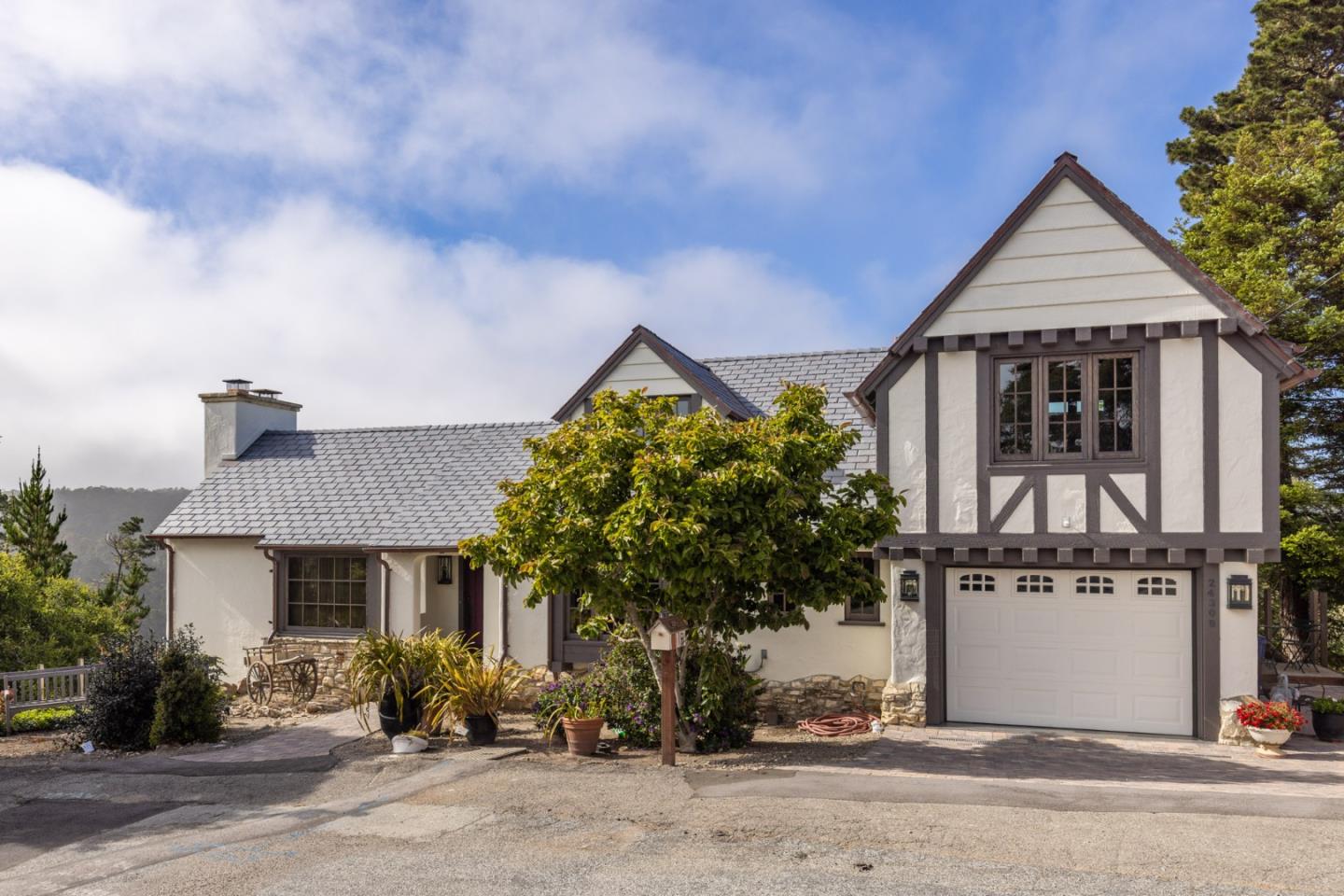 Detail Gallery Image 3 of 21 For 24308 San Juan Rd, Carmel,  CA 93923 - 4 Beds | 3/1 Baths