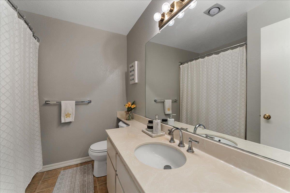 Detail Gallery Image 11 of 18 For 432 Coyote Creek Cir, San Jose,  CA 95116 - 1 Beds | 1 Baths