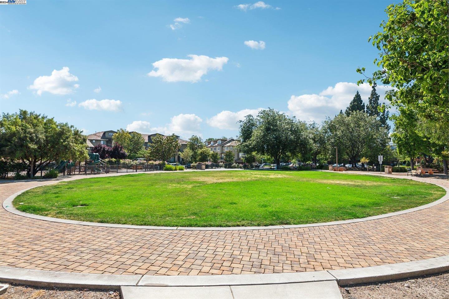 Detail Gallery Image 17 of 18 For 1791 Camino Leonor, San Jose,  CA 95131 - 2 Beds | 2 Baths