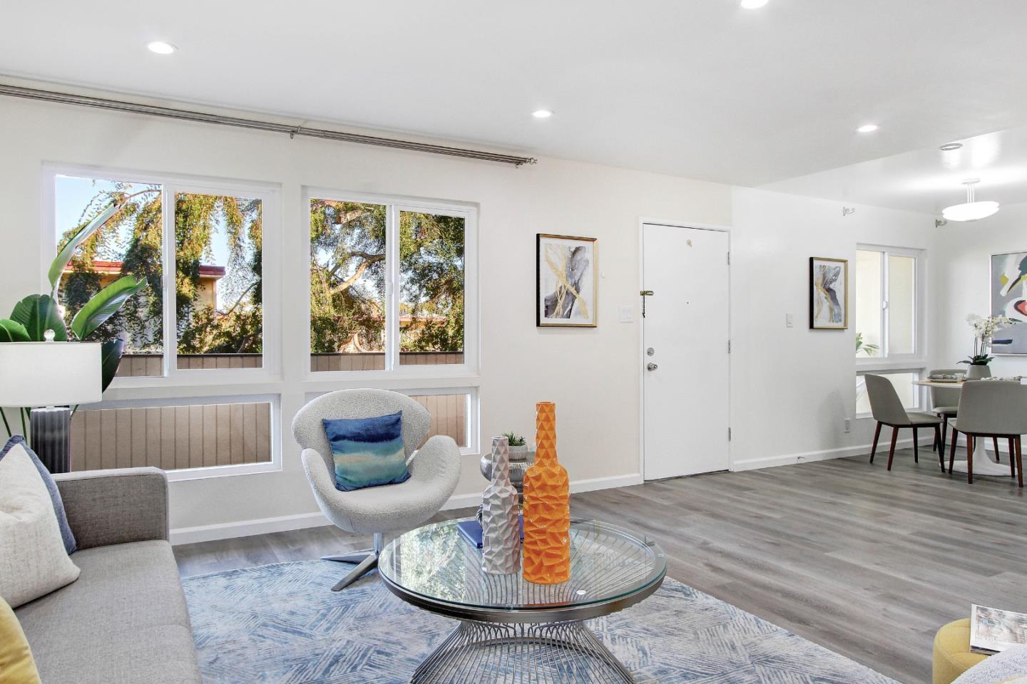 Detail Gallery Image 7 of 53 For 3037 Los Prados St #230,  San Mateo,  CA 94403 - 2 Beds | 2 Baths