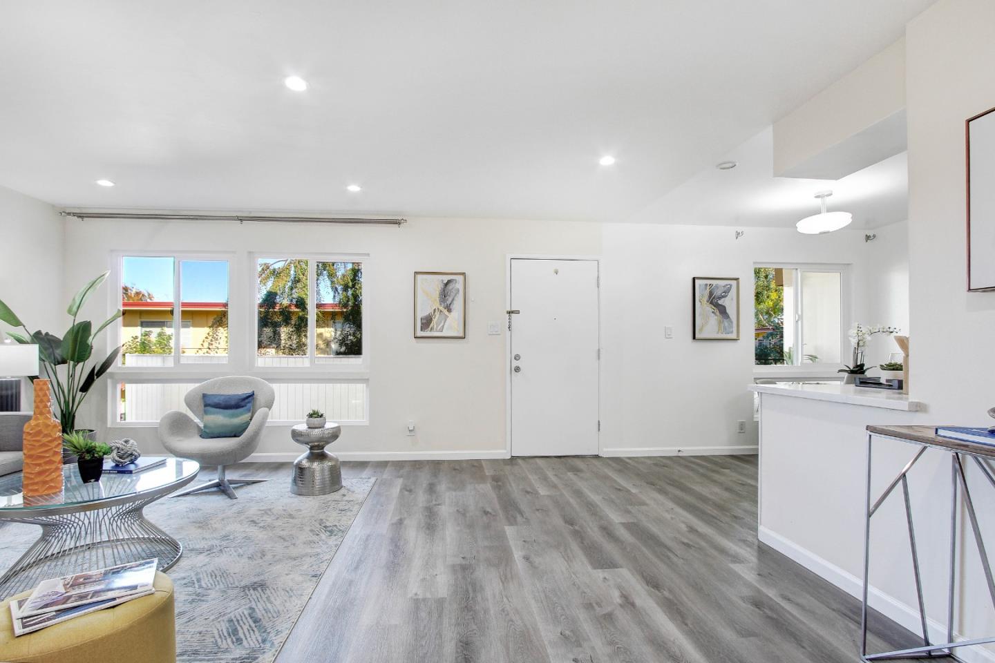 Detail Gallery Image 8 of 53 For 3037 Los Prados St #230,  San Mateo,  CA 94403 - 2 Beds | 2 Baths