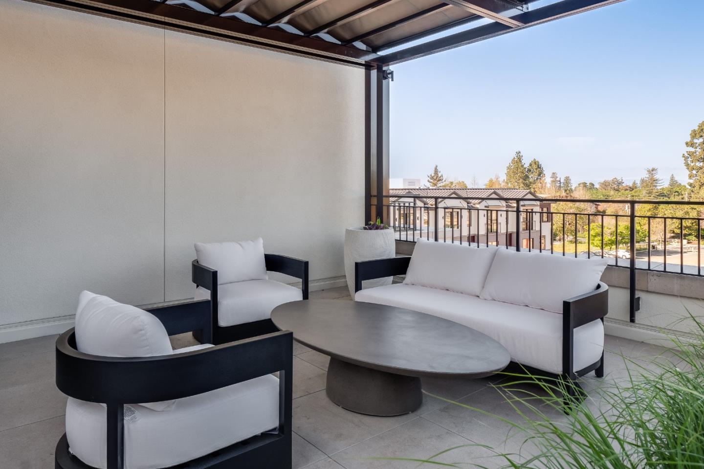 Detail Gallery Image 34 of 37 For 450 1st St #101,  Los Altos,  CA 94022 - 2 Beds | 1/1 Baths