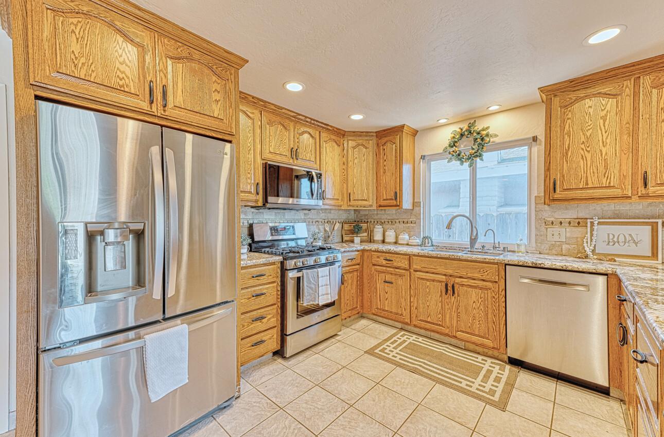 1519 Atherton Way, Salinas, CA 93906 photo 12