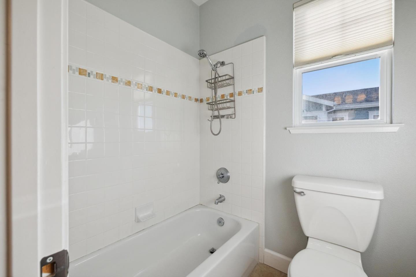 Detail Gallery Image 46 of 68 For 345 Seymour St, Half Moon Bay,  CA 94019 - 4 Beds | 3/1 Baths